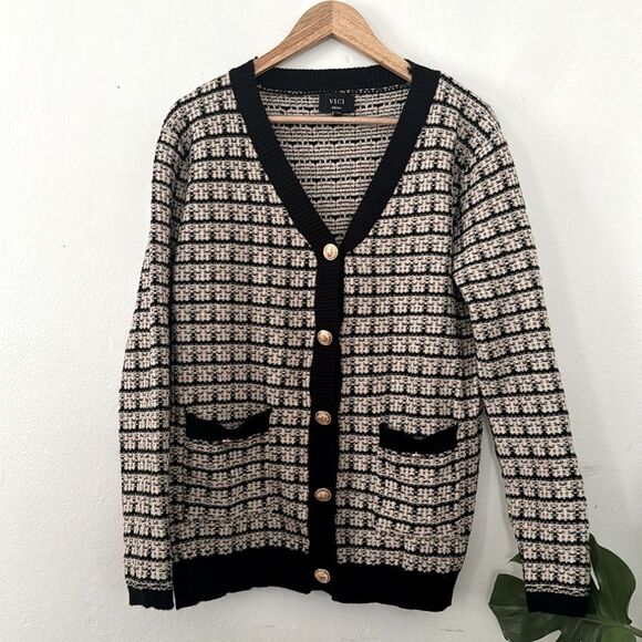 VICI Woodrow cardigan with gold buttons NWOT - Picture 2 of 7